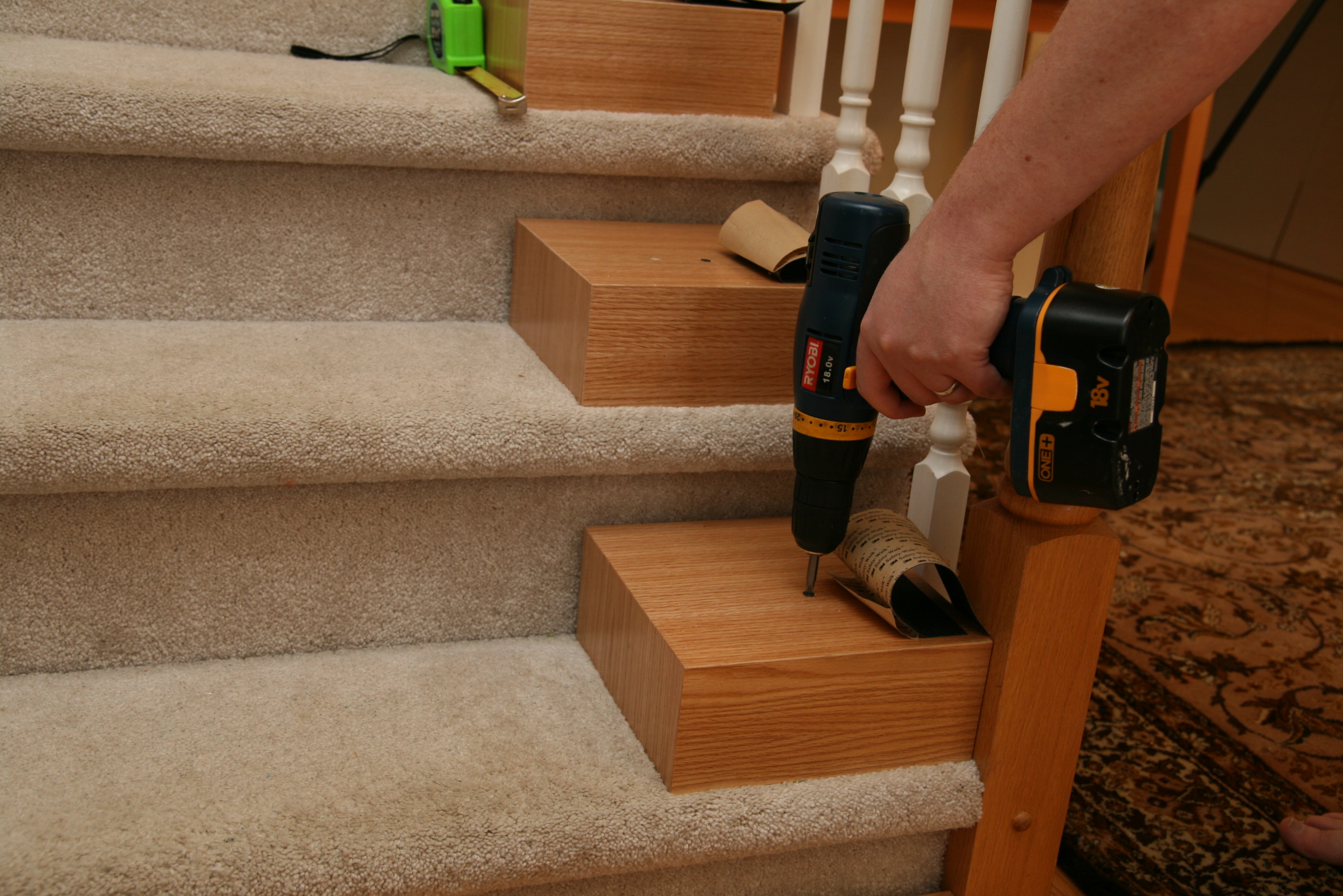 installation-stair-aide-your-stair-lift-alternative